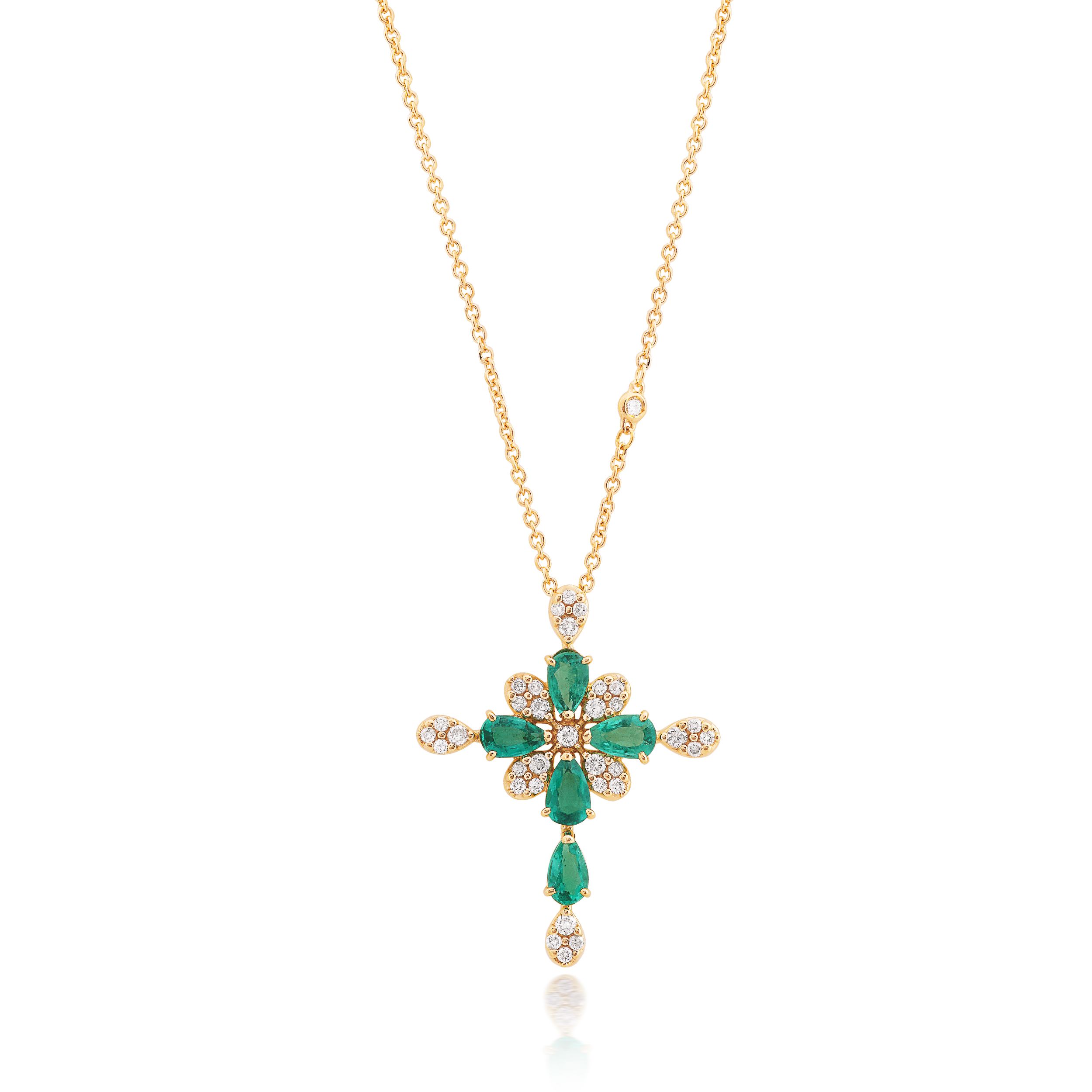 GARGANTILHA CRUZ OURO AMARELO 18K COM BRILHANTE E ESMERALDA