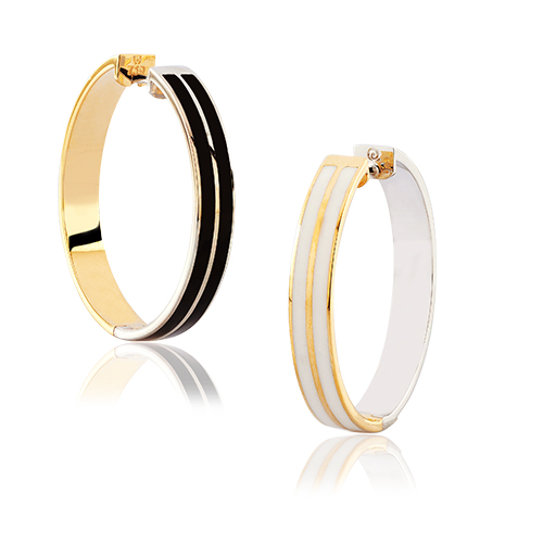 BRINCO OURO AMARELO E OURO BRANCO 18K COM PIGM. BRANCO E PIGM. PRETO